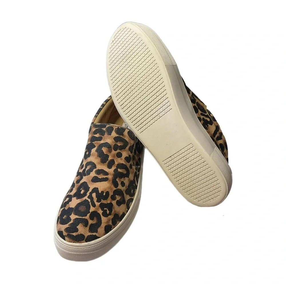 Steve Madden Gills-A Slip on Platform Sz 10M On Trend Leopard Print